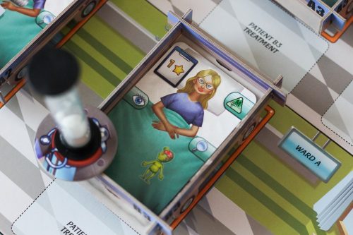 Gamer Café Clinic Rush - Rohanás a sürgősségin! társasjáték 